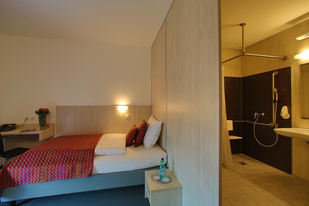 Best Sleep Hotel Spielberg Bei Knittelfeld Habitación foto