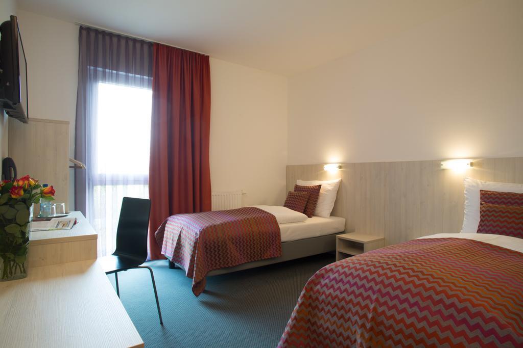 Best Sleep Hotel Spielberg Bei Knittelfeld Exterior foto